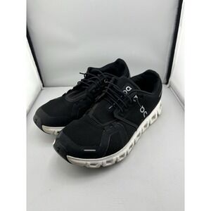 On Cloud 5 Womens Size 8 Us Black/white